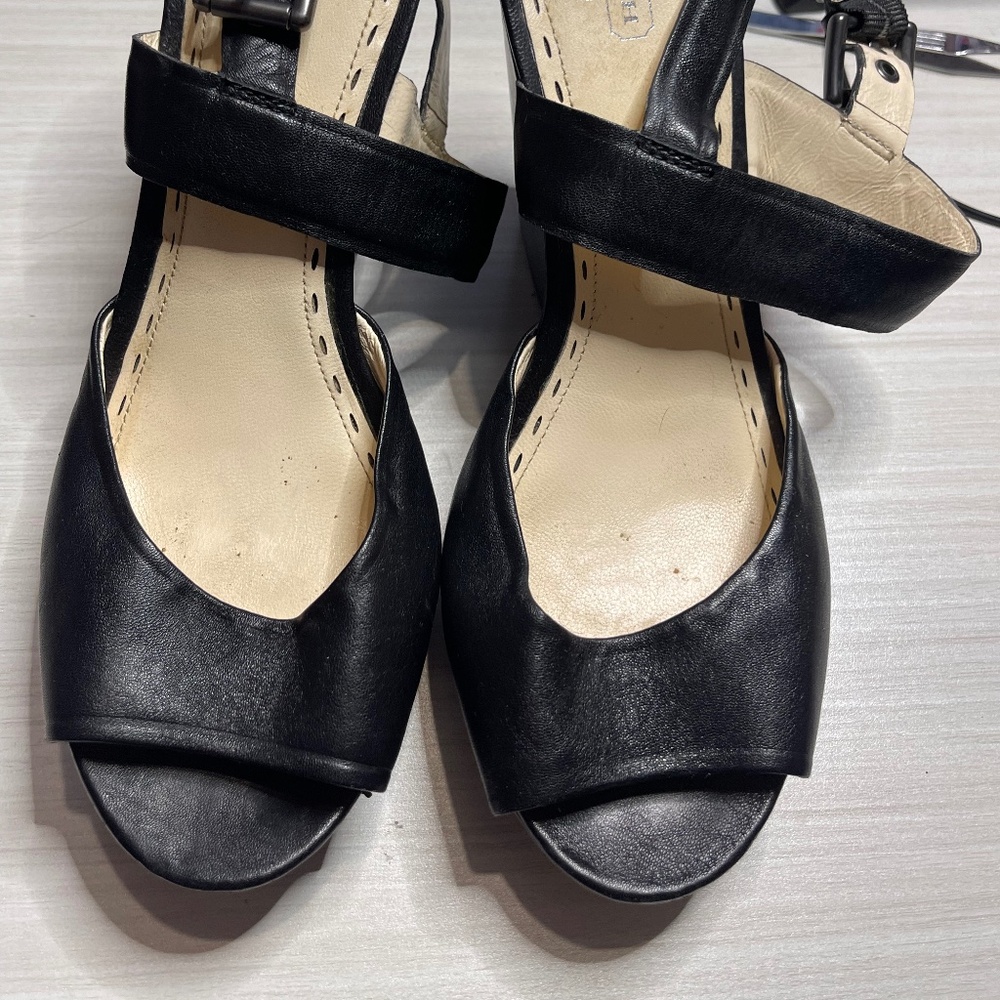 Coach heels size 11